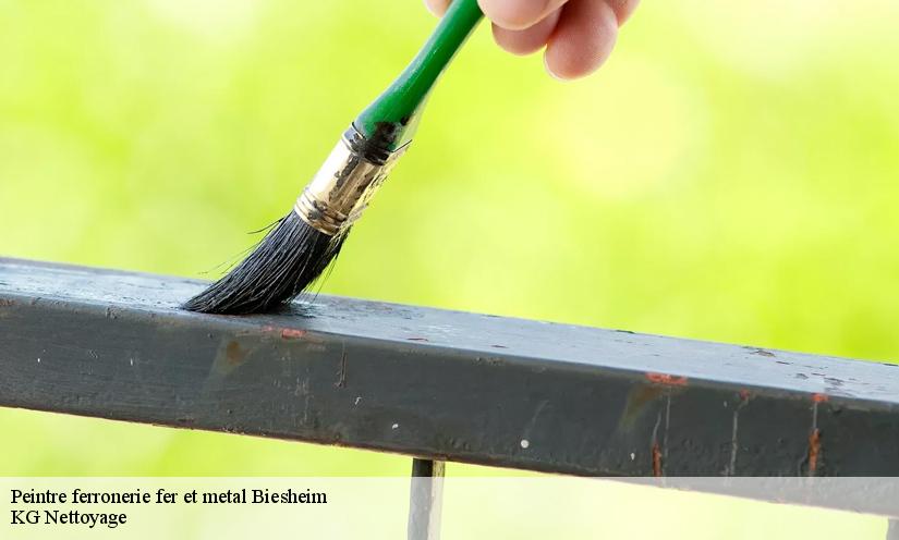 Les travaux de peinture des ferronneries à Biesheim dans le 68600